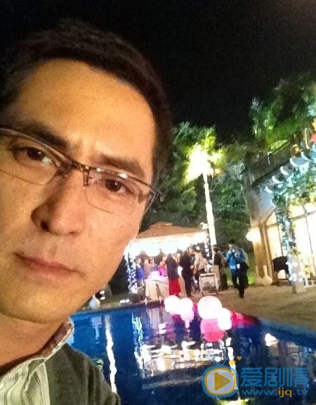 美味奇緣葉長海是誰演的？美味奇緣葉長海扮演者黃建群個人資料、寫真及生活照欣賞