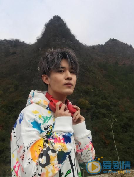 將夜謝承運是誰演的?謝承運扮演者蒙恩個人資料、寫真及生活照欣賞