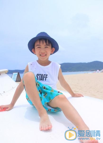 我的體育老師馬瑙是誰演的?馬瑙扮演者劉煜宸個人資料、寫真及生活照欣賞