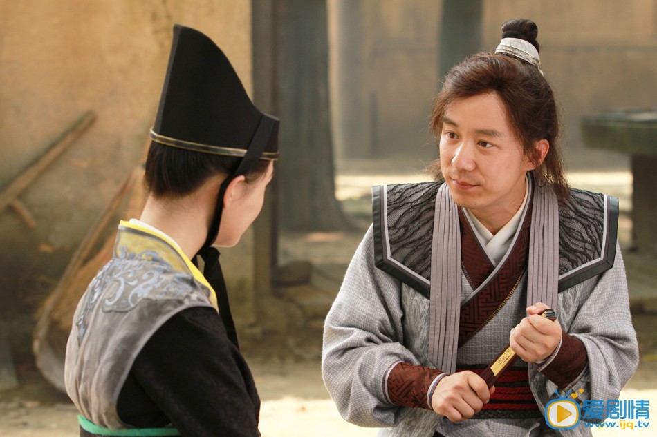  五鼠鬧東京熱播 王茂蕾談情鬥法兩不誤