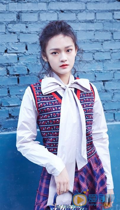 天坑鷹獵菜瓜是誰演的？菜瓜扮演者文淇個人資料、寫真及生活照欣賞