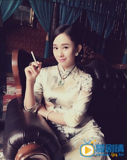 戴流蘇耳環的少女靜是什麼來歷 林峰為什麼接近於靜 於靜最後的結局是什麼