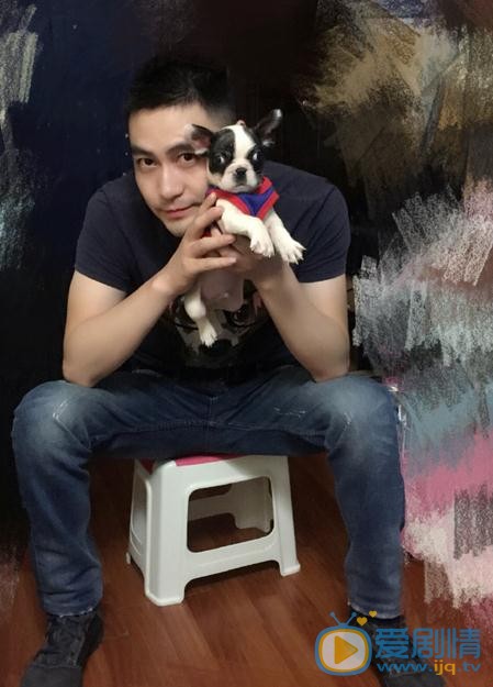 利刃出擊李文希是誰演的?李文希扮演者李飛個人資料、寫真及生活照欣賞