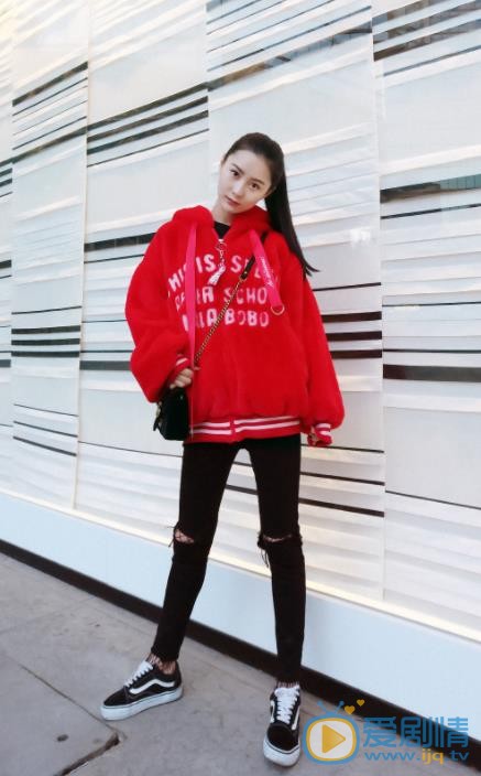 火王之破曉之戰醒秋是誰演的？醒秋扮演者張維娜個人資料、寫真及生活照欣賞