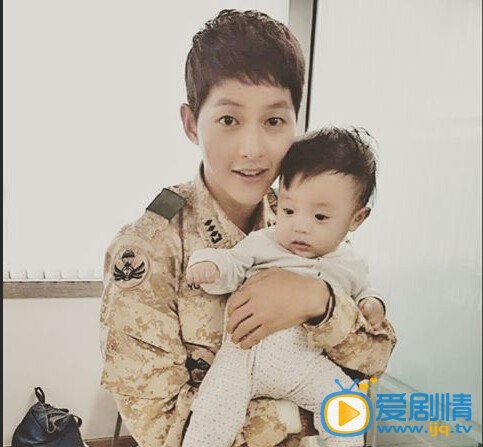 太陽的後裔宋仲基與柳時鎮的淵源