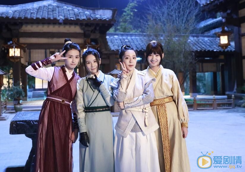 曹明悅個人資料簡介 曹明悅《蜀山戰紀2踏火行歌》片場照