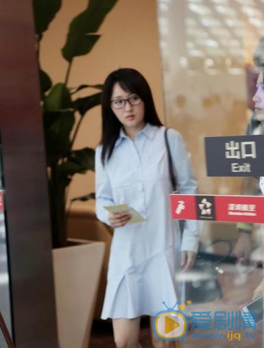 楊鈺瑩現身機場照