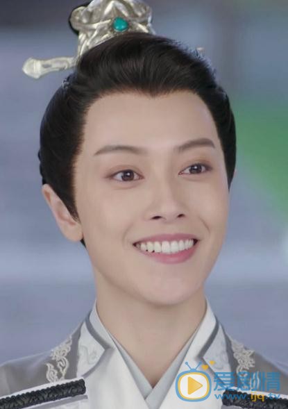 小女花不棄莫若菲扮演者刑恩是女的還是男的？莫若菲刑恩是女扮男裝嗎？