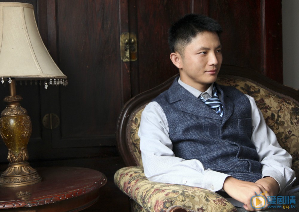 劉鎧漩個人資料 劉鎧漩演藝經歷 劉鎧漩寫真圖片