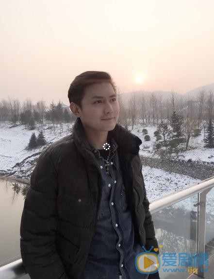 一路繁花相送戴維凡是誰演的？戴維凡扮演者李浩軒個人資料、寫真及生活照欣賞