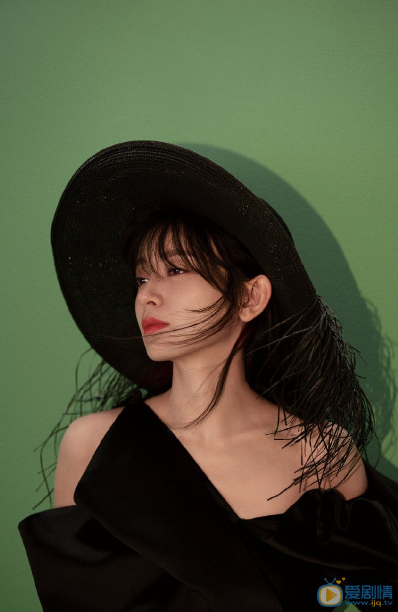 冷案蔡文心是誰飾演的？蔡文心飾演者施詩個人資料、寫真及生活照欣賞