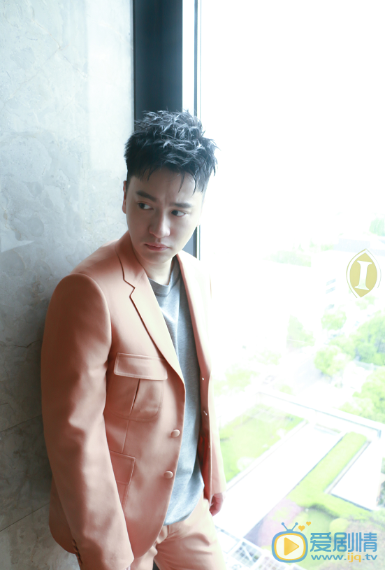  歡樂頌2曲連傑是誰演的？曲連傑扮演者郭曉然個人資料生活照欣賞