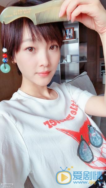 天乩之白蛇傳說冷凝是誰扮演的？冷凝扮演者何杜娟個人資料、寫真及生活照欣賞