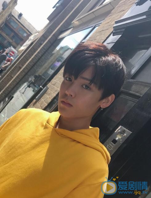 推理筆記米卡卡是誰演的？推理筆記米卡卡扮演者侯明昊個人資料、寫真及生活照欣賞