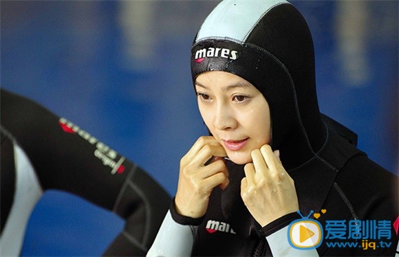  還是夫妻熱播 蘇岩與海豚共舞