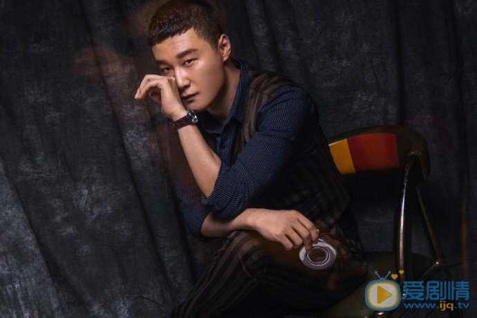 吳險峰個人資料簡介 吳險峰個人經歷 吳險峰寫真圖片