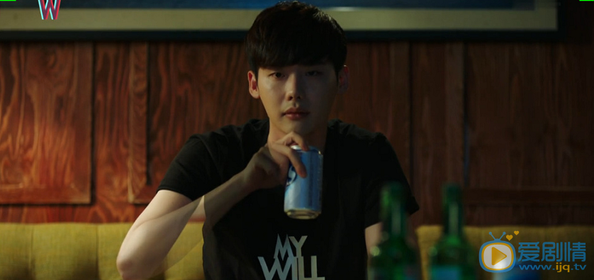 W兩個世界中姜哲的手為何會突然消失?姜哲會在漫畫中消失嗎?