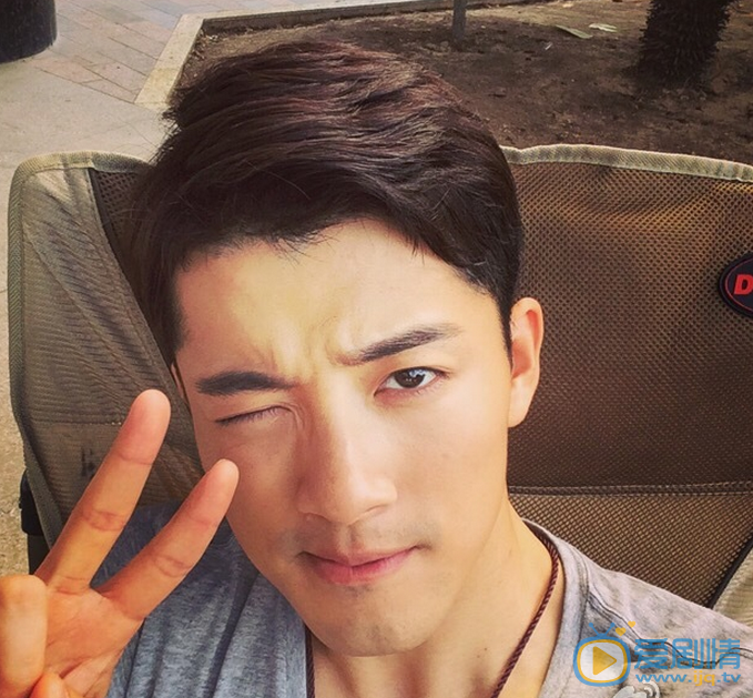  春風十里不如你小白是誰演的？小白扮演者陳奕龍個人資料及寫真生活照欣賞