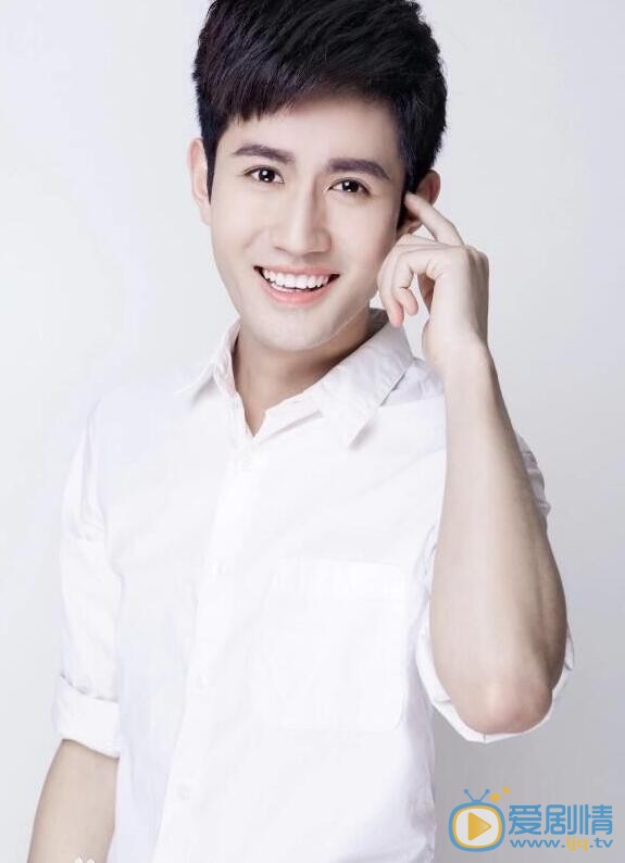 王超偉個人資料簡介 王超偉個人經歷及家庭背景介紹 王超偉寫真圖片照