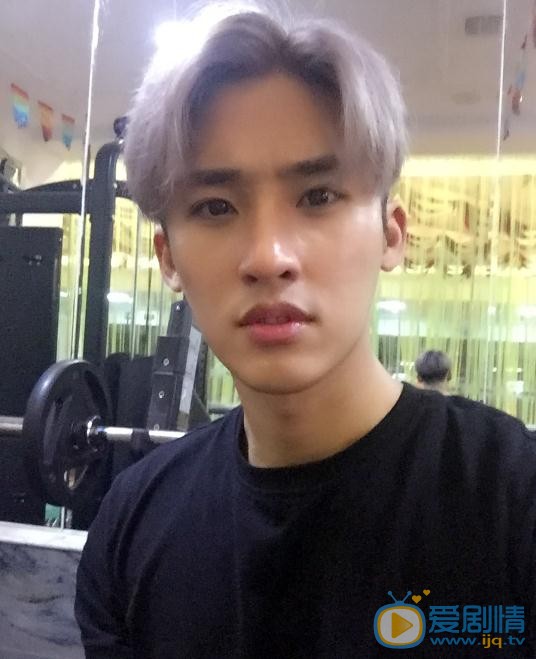 醉玲瓏元溟是誰演的？醉玲瓏元溟扮演者張赫個人資料、寫真及生活照欣賞