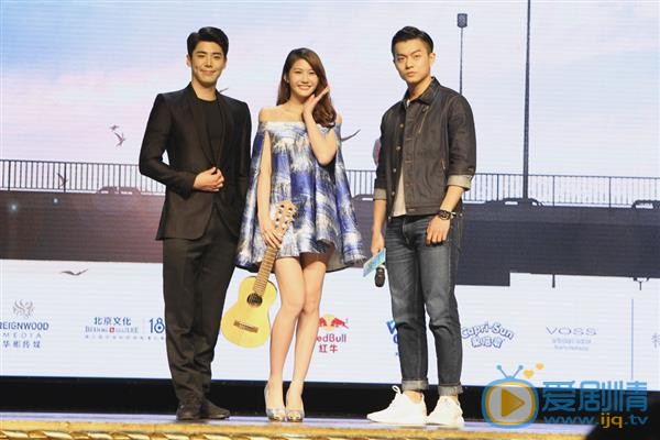 王子咖啡店黃皇扮演者朱潤海量照片欣賞