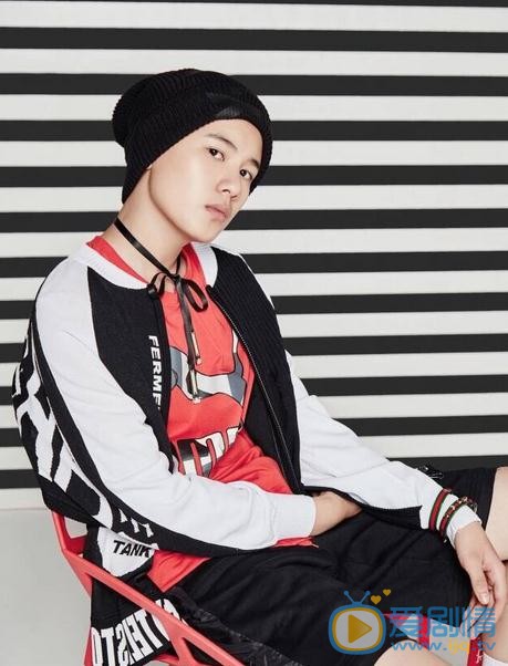 電視劇老男孩蕭晗是誰演的？蕭晗扮演者胡先煦個人資料、寫真及生活照欣賞