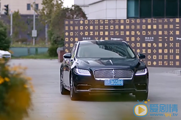  歡樂頌2包奕凡開的是什麼車？包奕凡開的車品牌及價格介紹