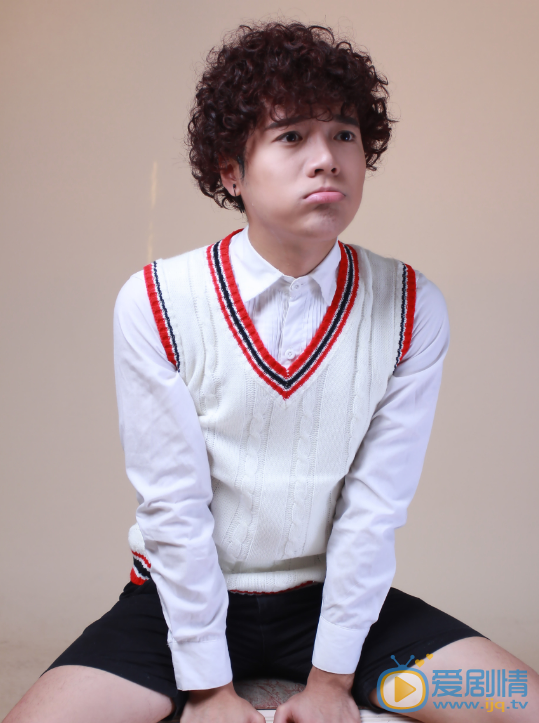 莫小錯個人資料簡介  莫小錯早年經歷 莫小錯寫真圖片