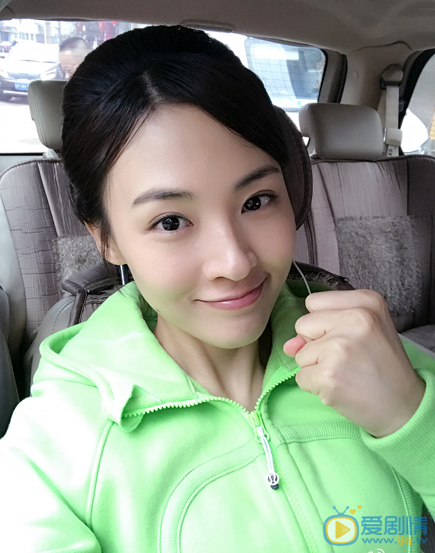  我的前半生薇薇安是誰演的？薇薇安扮演者鄭羅茜個人資料及寫真生活照欣賞