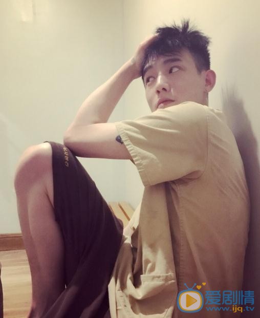 鳳囚凰何戢是誰演的？鳳囚凰何戢扮演者朱戩個人資料、寫真及生活照欣賞