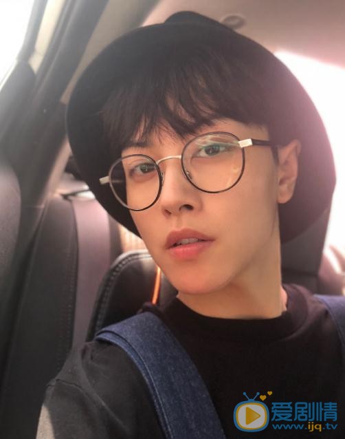 小女花不棄莫若菲是誰扮演的？莫若菲扮演者刑恩個人資料、寫真及生活照欣賞