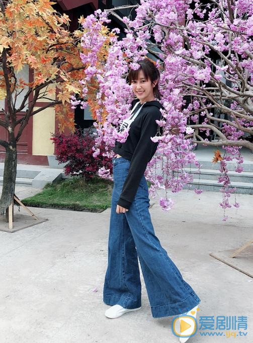 小女花不棄柳青妍是誰演的？柳青妍扮演者黃心娣個人資料、寫真及生活照欣賞