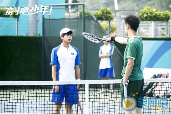 奮鬥吧少年男主龍馬為何改名為路夏？