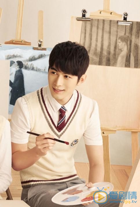 夏至未至曝&ldquo;暖&rdquo;主題海報 鄭爽陳學冬白敬亭&ldquo;淺川三美&rdquo;再同框