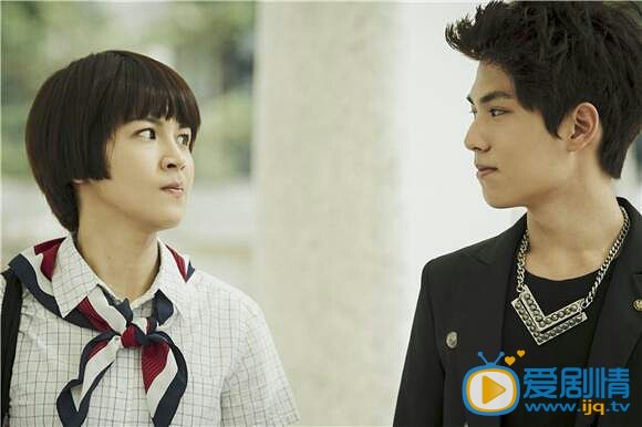 林子閎有女朋友嗎？林子閎和文雨非是什麼關係？揭林子閎女友照片