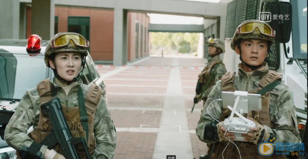 反恐特戰隊之天狼段宇哲喜歡誰？