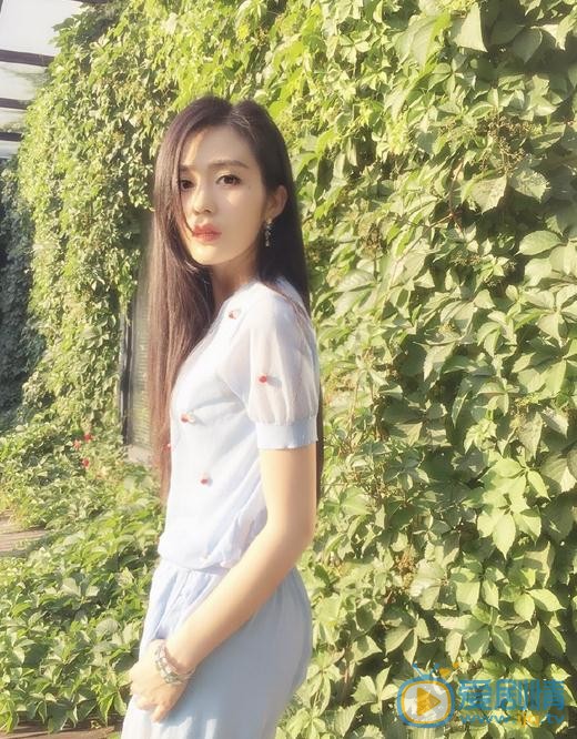 醉玲瓏武娉婷是誰演的？醉玲瓏武娉婷扮演者湯晶媚個人資料、寫真及生活照欣賞