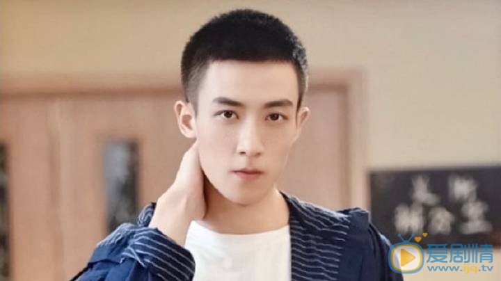 撲通撲通的青春江白龍是由誰飾演的？江白龍的結局怎么樣？