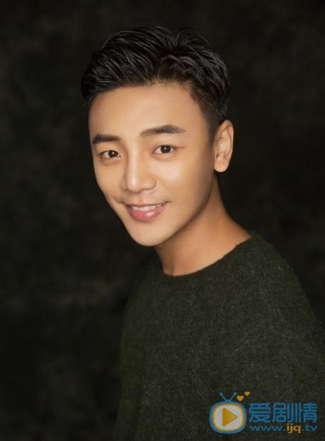 我的體育老師邱楓是誰演的？我的體育老師邱楓扮演者曹璐個人資料、寫真及生活照欣賞