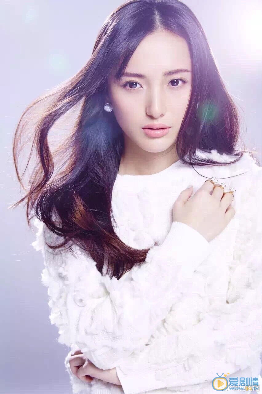 職場是個技術活沈志澤女友小雨扮演者肖雨雨照片欣賞