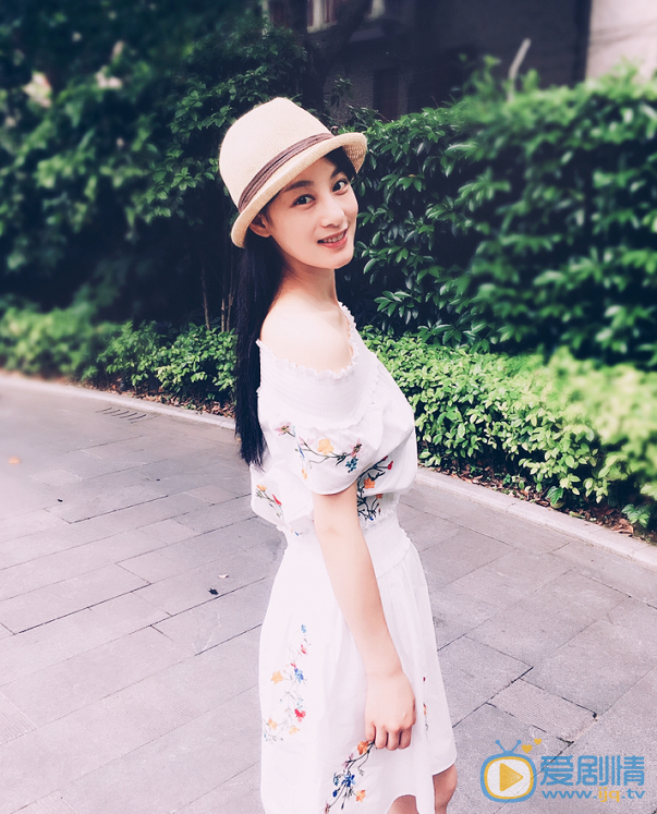  如果蝸牛有愛情葉梓夕是誰演的？葉梓夕扮演者趙圓瑗個人資料及寫真生活照欣賞