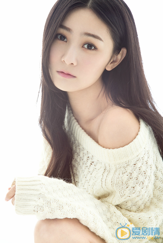 龍珠傳奇之無間道康熙皇后是誰演的？康熙皇后扮演者張維娜個人資料及寫真生活照欣賞