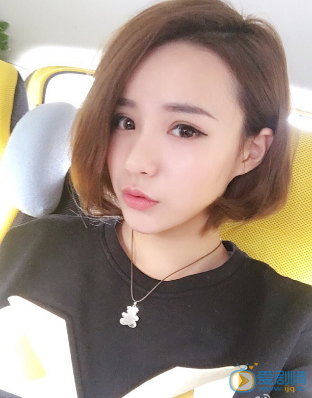  繁星四月閔四月是誰演的？閔四月扮演者左航個人資料及寫真生活照欣賞