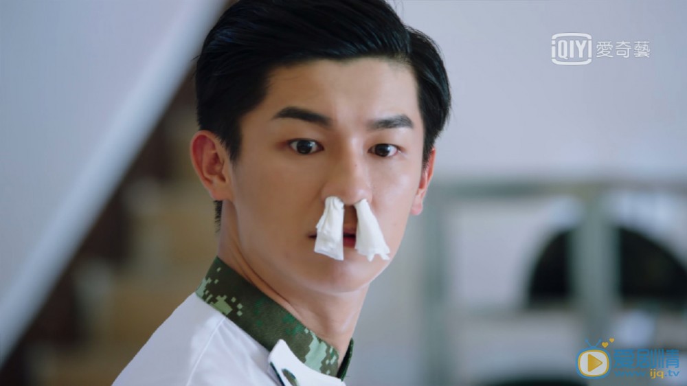 反恐特戰隊之天狼秦曉陽受傷是怎么回事？