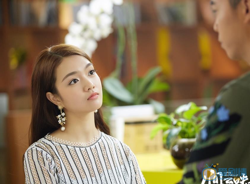 人間至味是清歡董嘉欣和翟至味是什麼關係?董嘉欣是翟至味女朋友嗎?