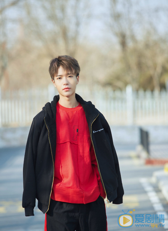 燕顥元個人資料簡介 燕顥元演藝經歷 燕顥元寫真圖片