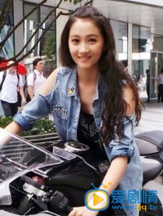 妻子的謊言中陳璞玉是誰？刻意模仿李夏曦接近江一明的原因？