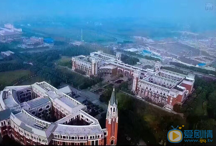  微微一笑很傾城劇中真實學校名稱是什麼？貝微微的宿舍在哪所學校？