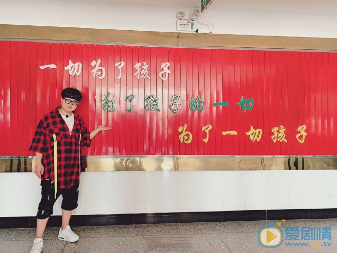 李小胖個人資料簡介 李小胖個人經歷 李小胖寫真圖片