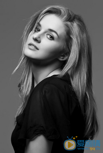 麻辣變形計鐵血女教官柳莎是誰扮演的？柳莎扮演者伊莉莎個人資料及寫真生活照介紹